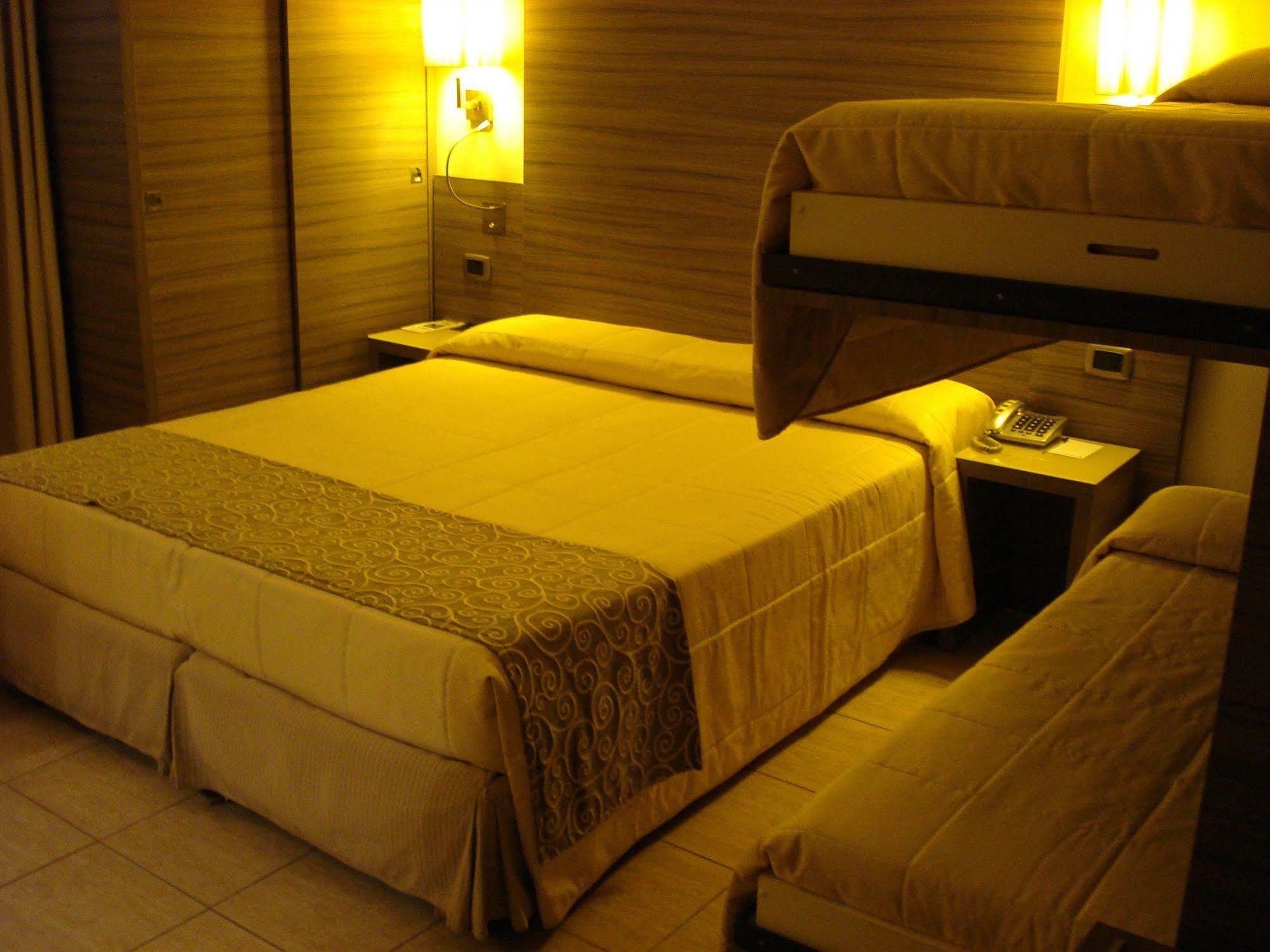 Morrisson Exclusive Rooms Рим Екстер'єр фото