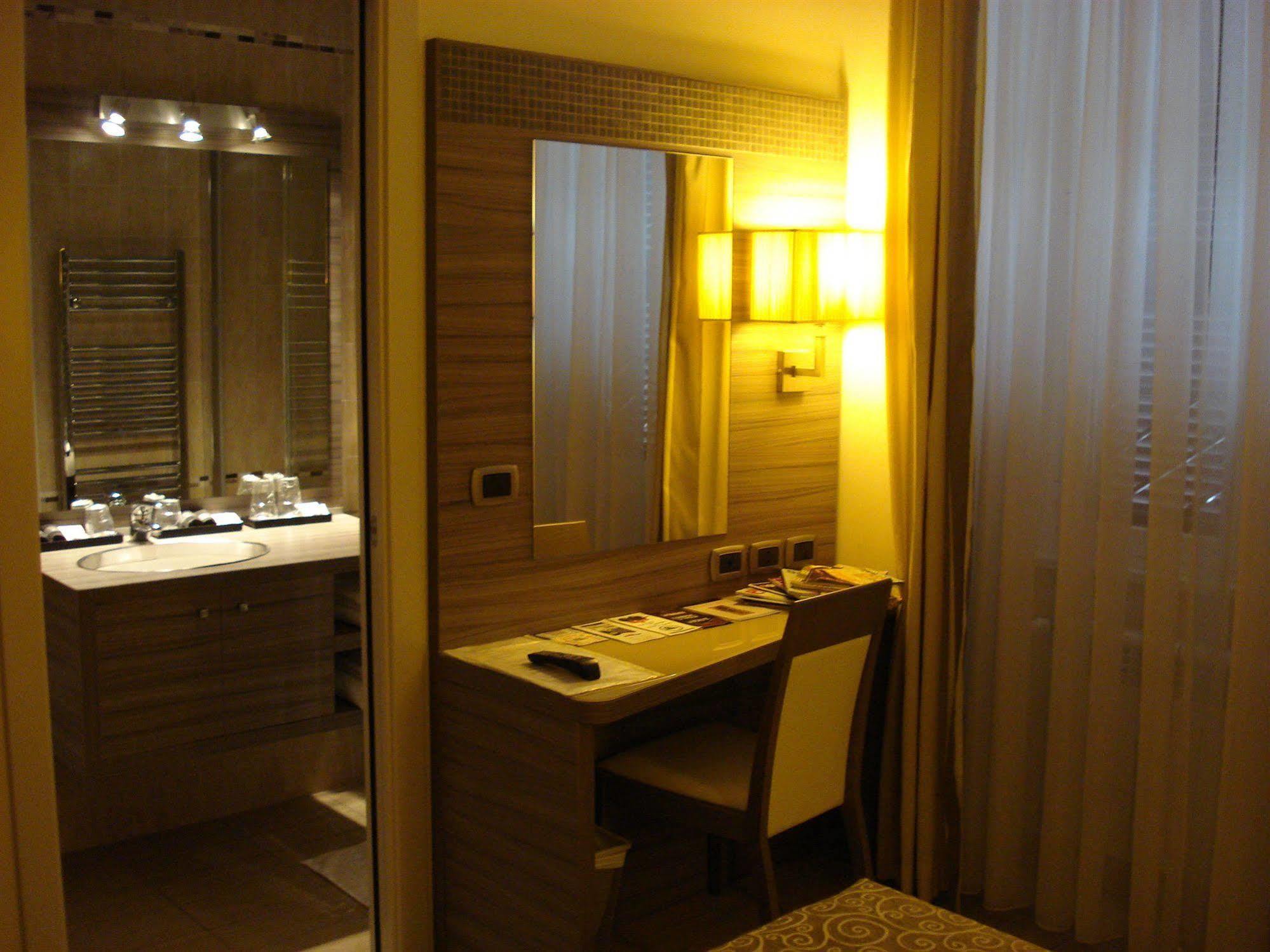 Morrisson Exclusive Rooms Рим Екстер'єр фото