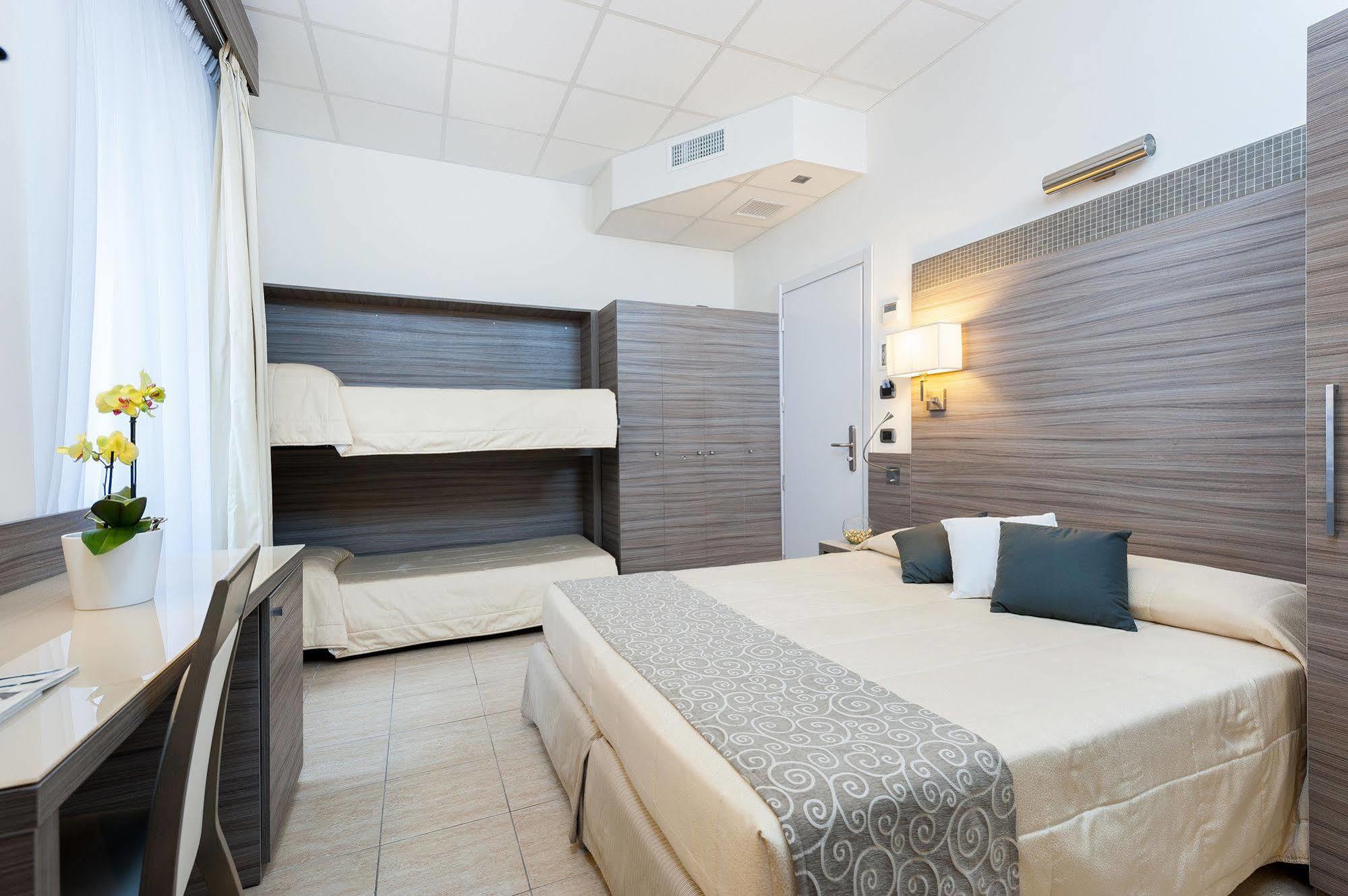 Morrisson Exclusive Rooms Рим Екстер'єр фото
